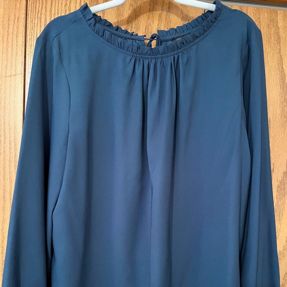 Ann Taylor Factory NWOT Teal Blue blouse! Soft and flowy! Size XL